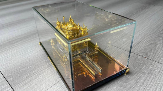 Ailtower Golden Temple Amritsar Model, A Sikh Religious Crystal with Golden Plate Must for Every Sikh Religious Family, Office, and Sikh Auspicious Purpose, Gurudwara Décor (Square XLarge)