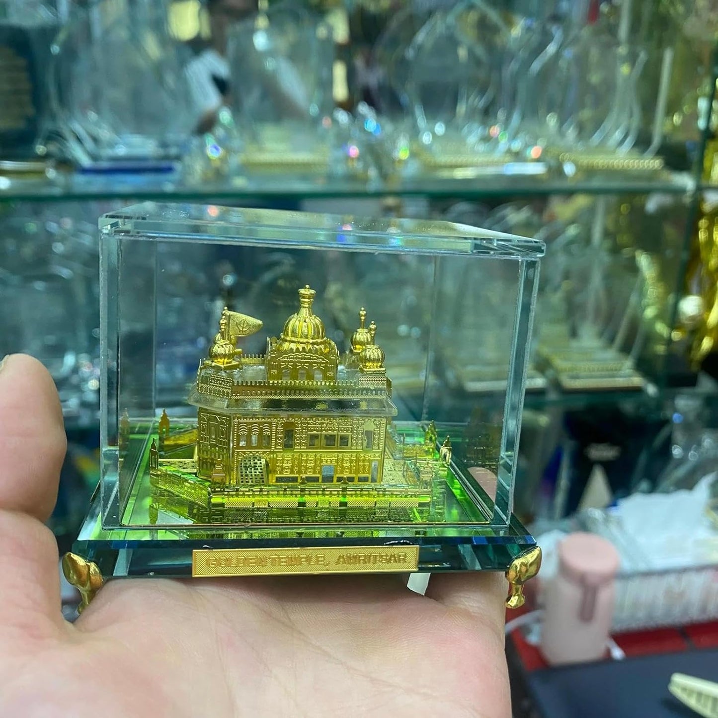 Ailtower Golden Temple Amritsar Model, A Sikh Religious Crystal with Golden Plate Must for Every Sikh Religious Family, Office, and Sikh Auspicious Purpose, Gurudwara Décor (Square Small)